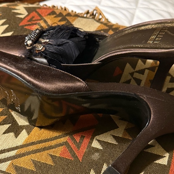 Size8 four inch heels satin as well, real feathers of the shoes, Never worn - Picture 2 of 4